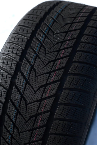 фото протектора и шины WINTERHAWKE II Шина ZMAX WINTERHAWKE II 255/55 R19 111H