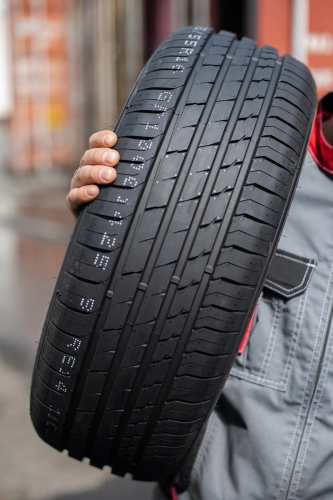 фото протектора и шины Atrezzo Elite Шина Sailun Atrezzo Elite 215/65 R16 98H